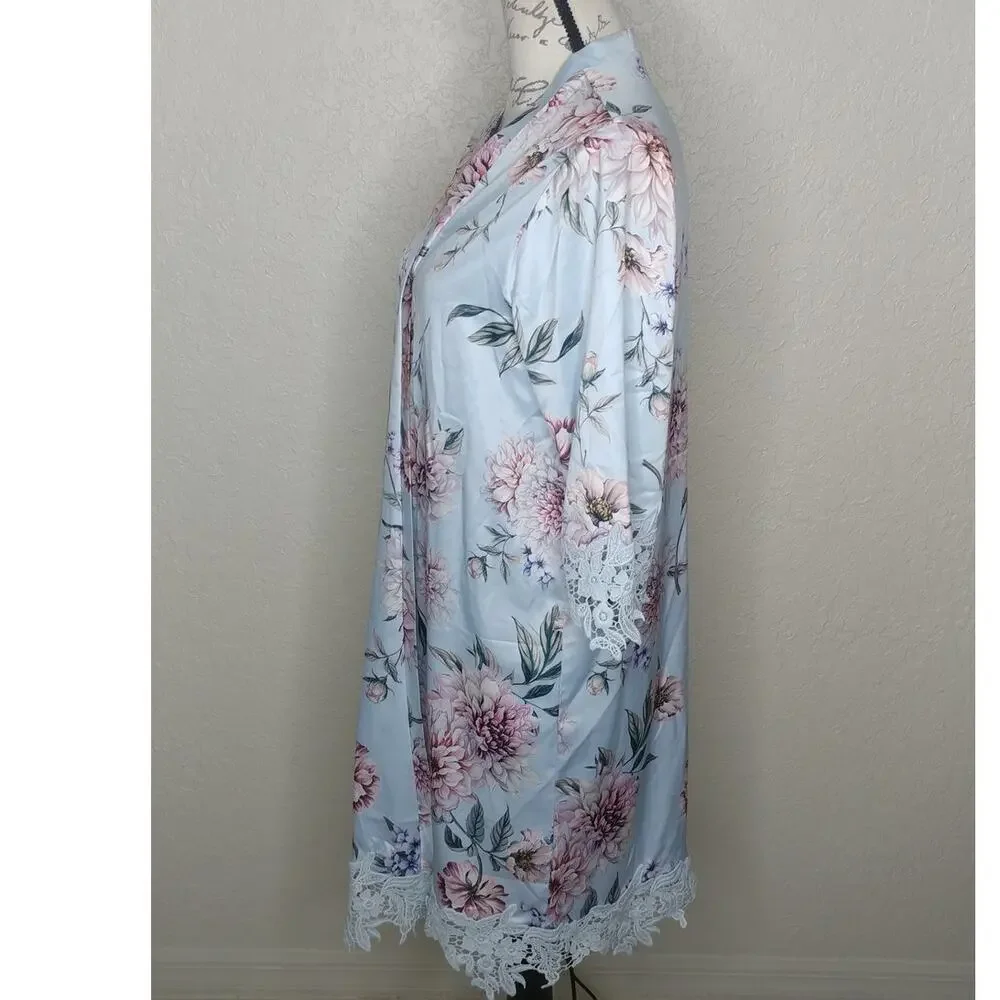Le Rose Floral Lace Trim Robe Size XS/S